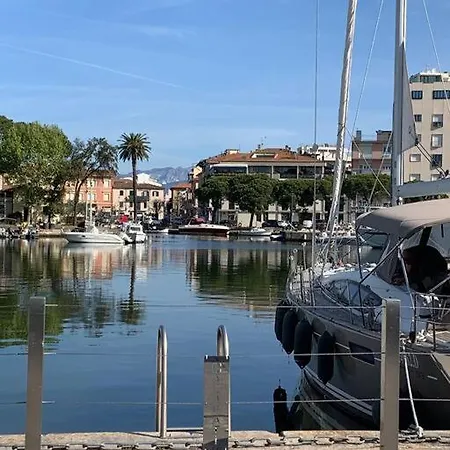 아파트 Giglio Di Mare, Darsena 비아레지오